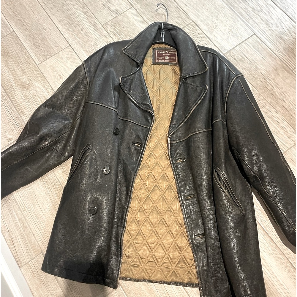 Black leather 32” men’s jacket strong leather